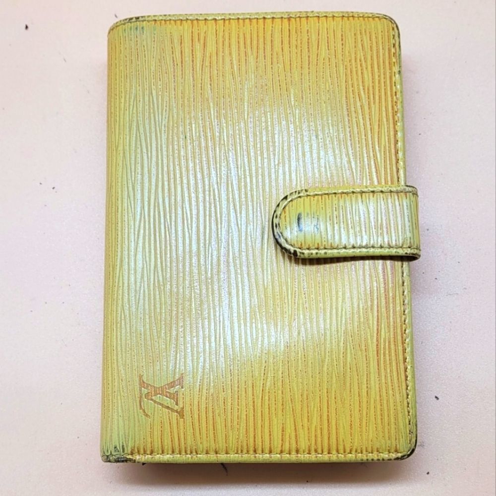 Authentic Louis Vuitton Epi Wallet
